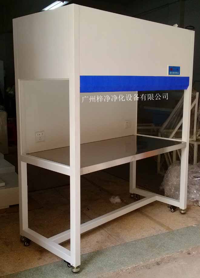 潔凈工作臺,是一種提供局部無塵、無菌工作環(huán)境的空氣凈化設(shè)備。